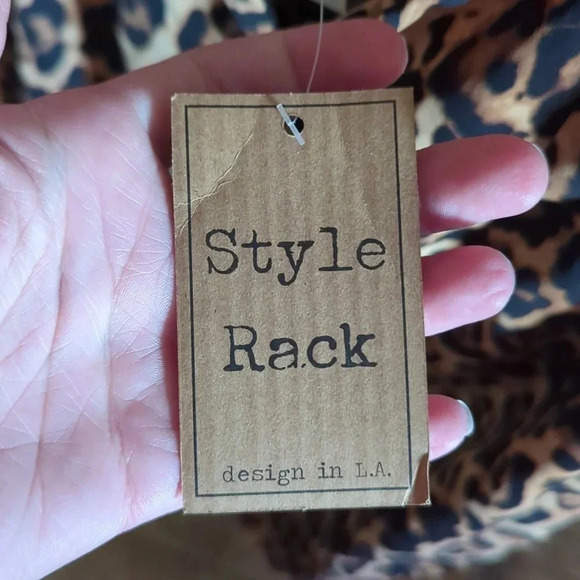 Style Rack Dress. Leopard Print. NWT. Medium. Open Back. - Picture 5 of 9